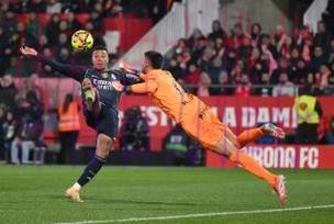 西甲-皇马2-1逆转拉帕 维尼修斯&琼阿梅尼破门 西甲-皇马2-1逆转拉帕 维尼修斯&琼阿梅尼破门